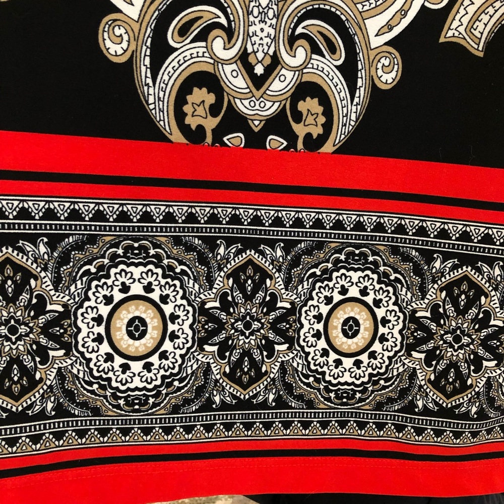 Black red white printed dress - Picture 6 of 7
